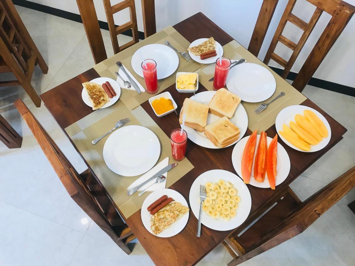 Queensland Hotel Νουβάρα Ελίγια Εξωτερικό φωτογραφία