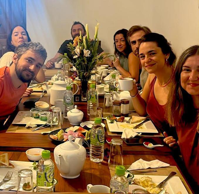 Queensland Hotel Νουβάρα Ελίγια Εξωτερικό φωτογραφία